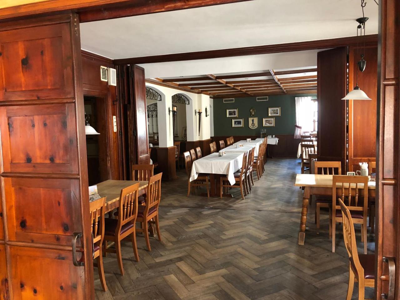Brauereigasthof Und Hotel Maierbraeu Altomünster Extérieur photo