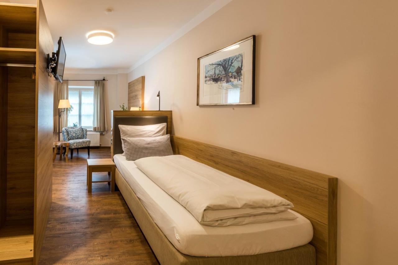 Brauereigasthof Und Hotel Maierbraeu Altomünster Extérieur photo